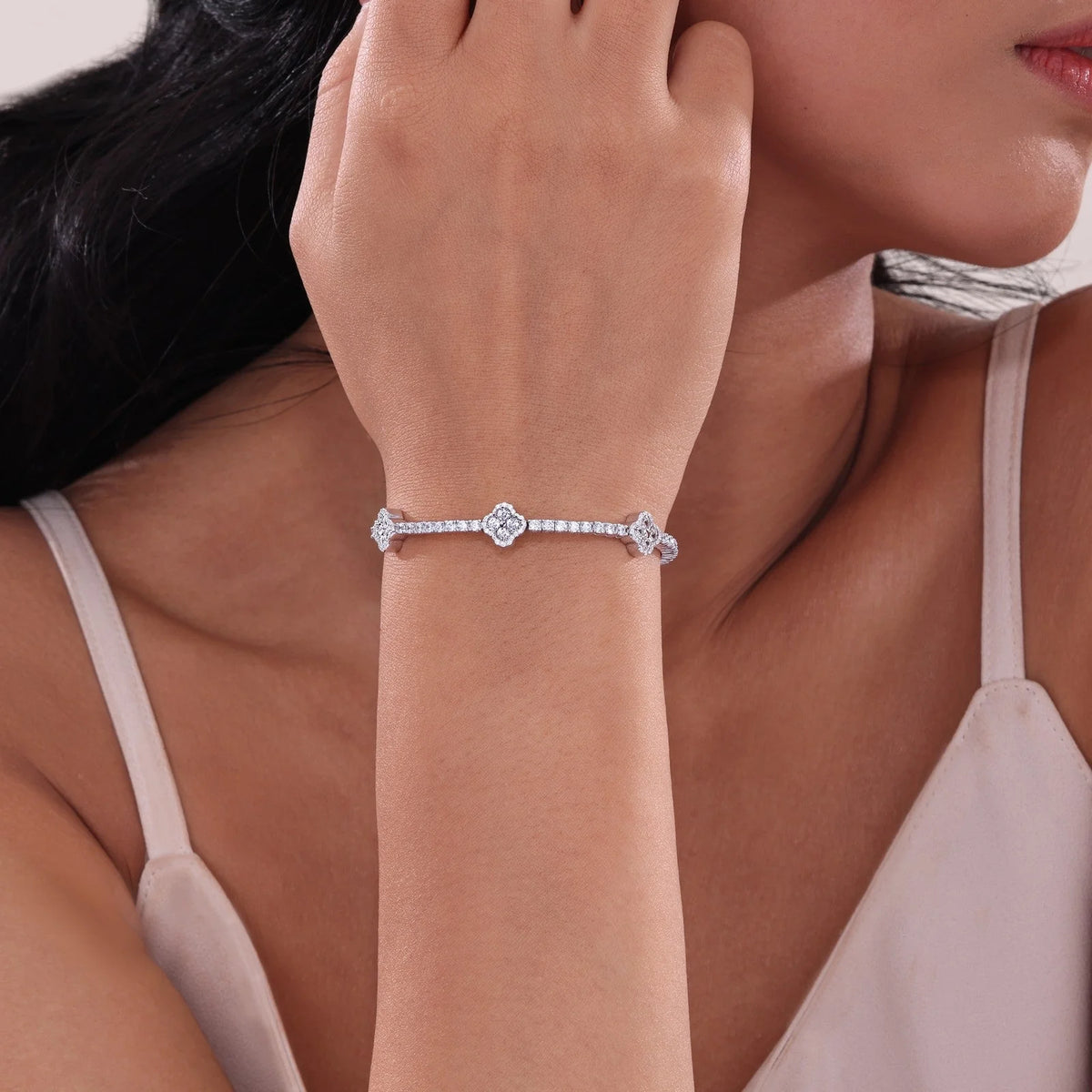 3.7 CTW Station Flexible Tennis Bracelet by Lafonn