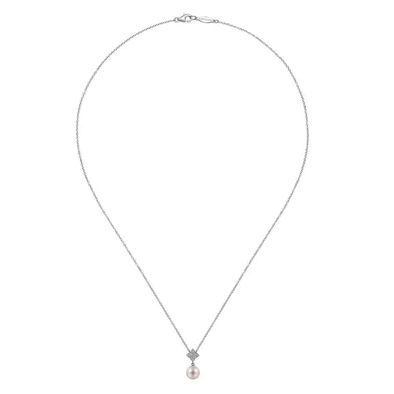 18 inch 14K White Gold Cultured Pearl and Floral Diamond Pendant Necklace
