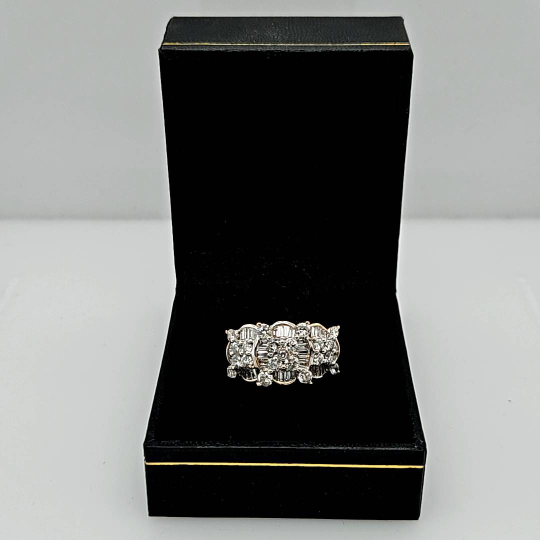 18K Yellow Gold & Diamond Ring-Estate
