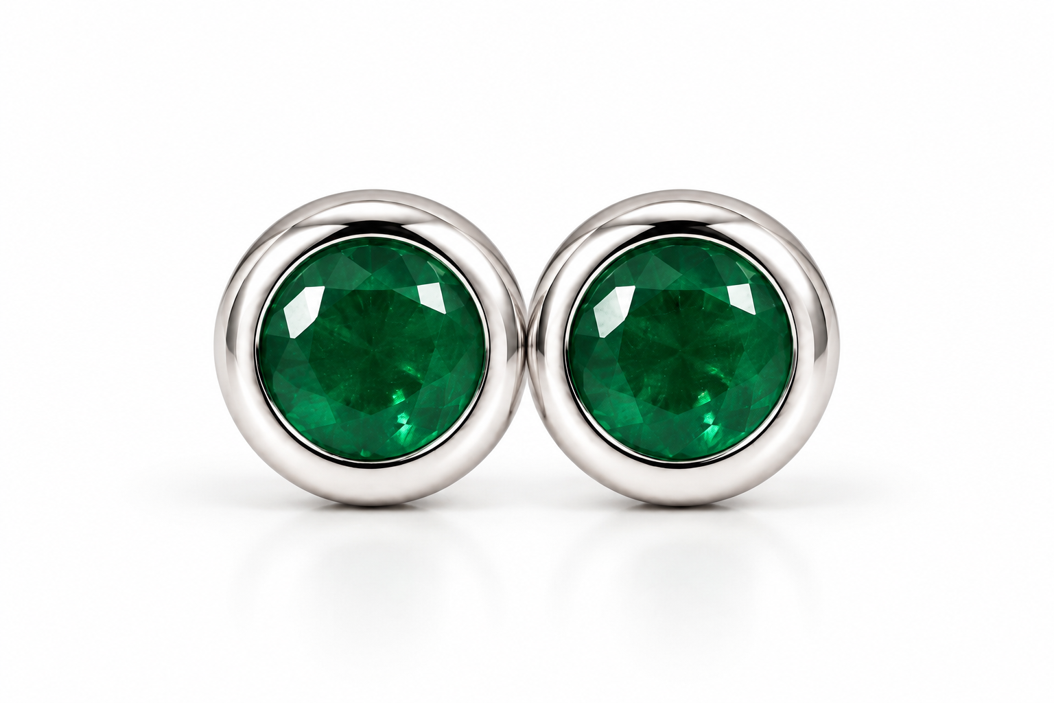 Children Emerald Green Birthstone Stud Earrings – Silver-Tone Bezel Setting