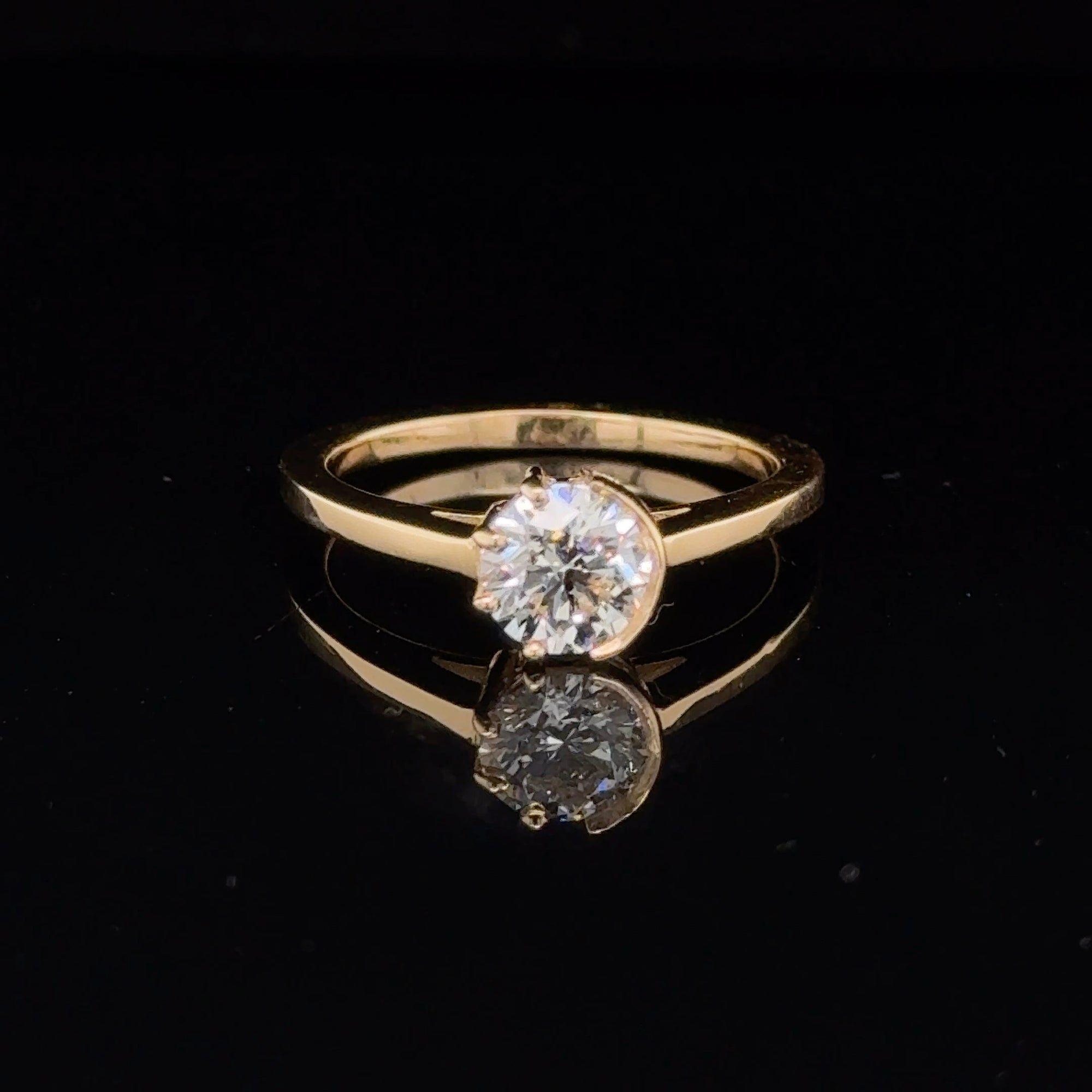 18K Yellow Gold Diamond Engagement Ring