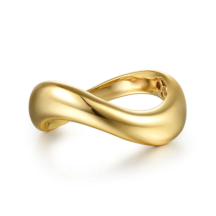 Soraya - 14K Yellow Plain Gold Wave Stackable Ring