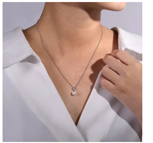 14k necklace &amp; diamond