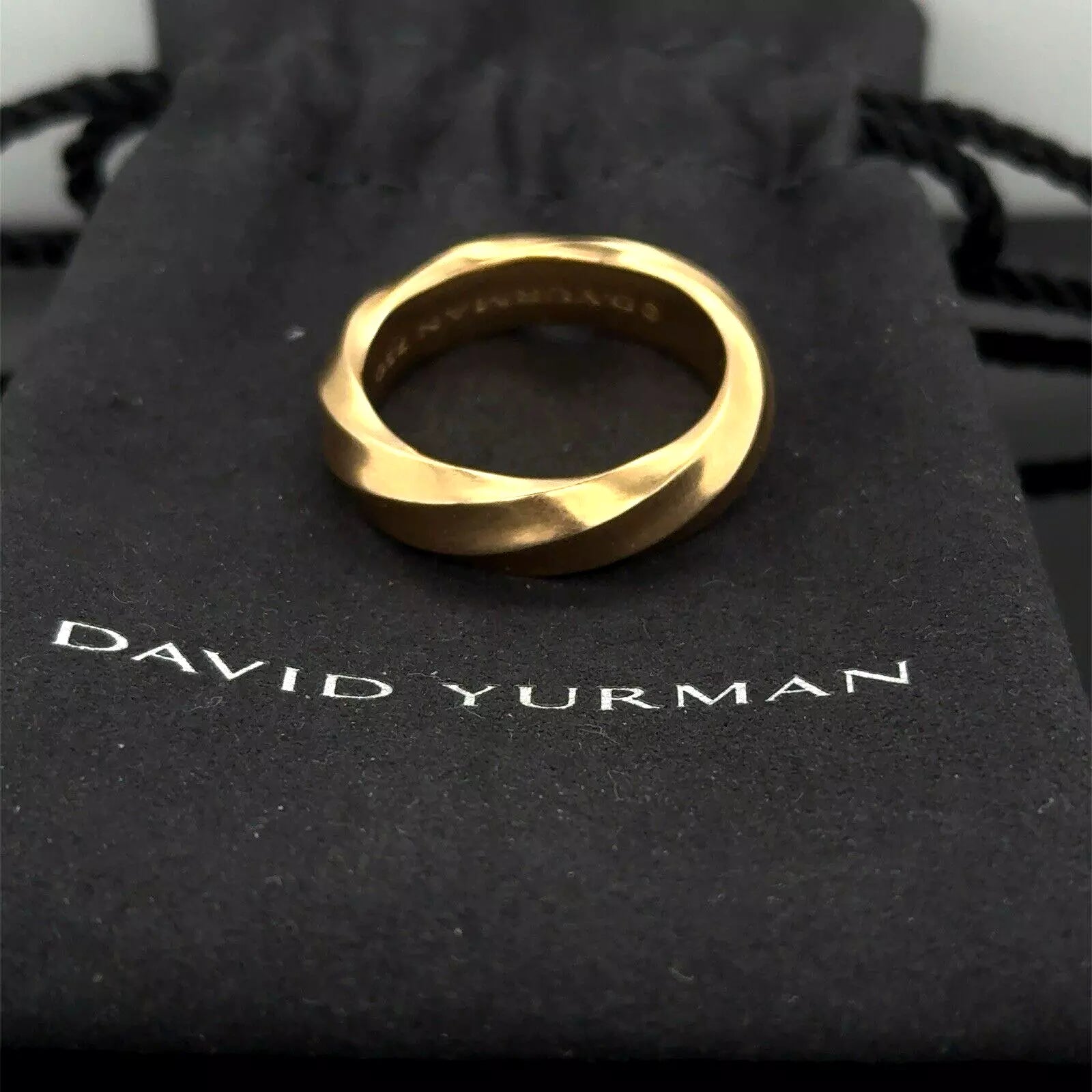 David Yurman 18k Yellow Gold Mens Beveled Band Ring 6mm Wide / Size 9