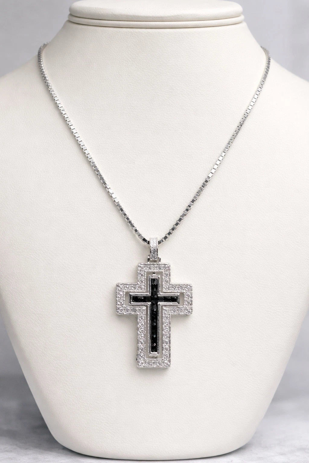 14K White Gold Diamond Sapphire Reversible Cross Pendant Heart Design 22” Chain