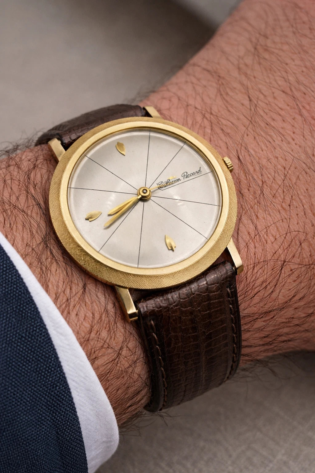 Lucien Piccard 14K Solid Gold 31mm Men's Vintage Swiss Dress Watch