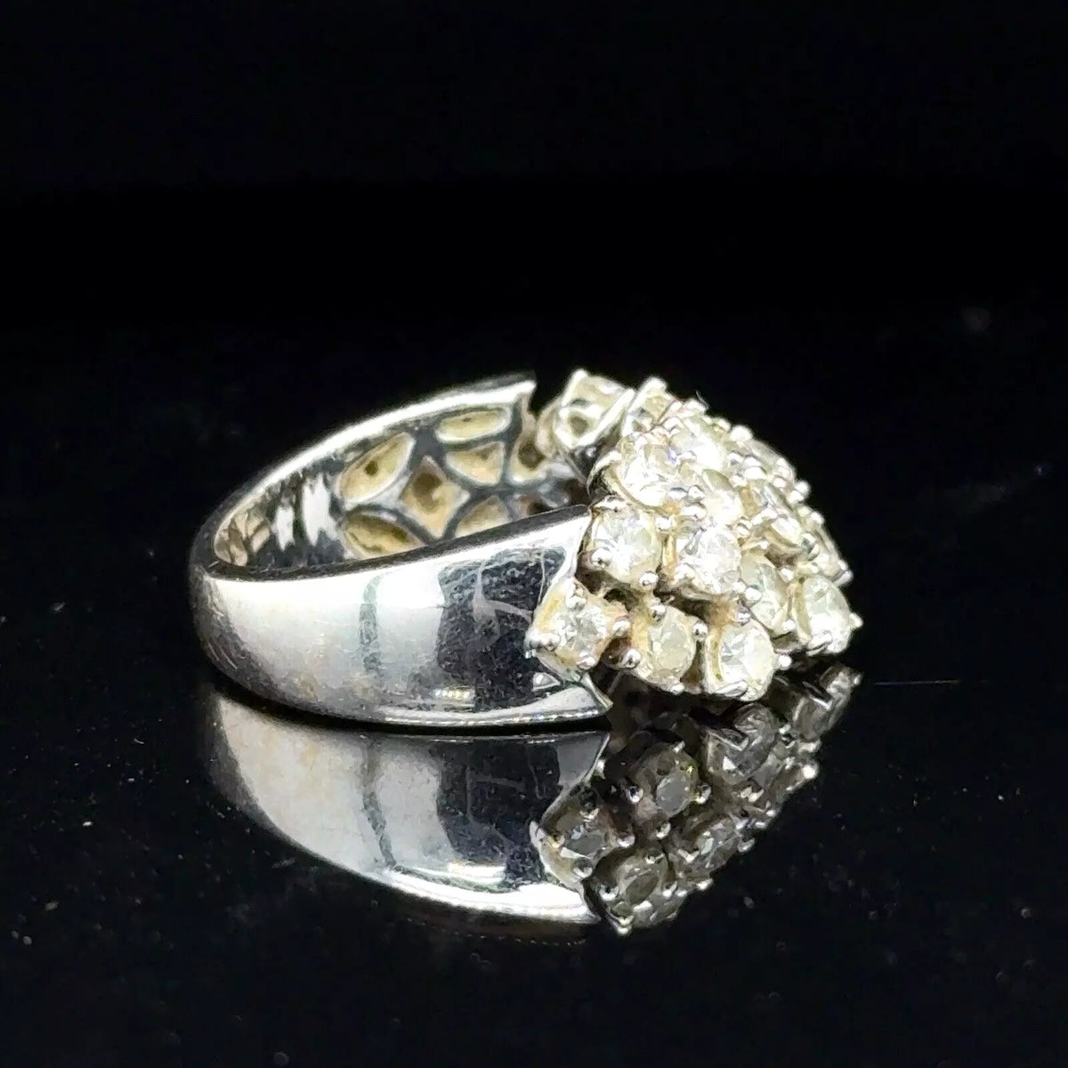 18k White Gold Diamond Cluster Sonia Bitton Ring Size 5 2.16ct Diamonds