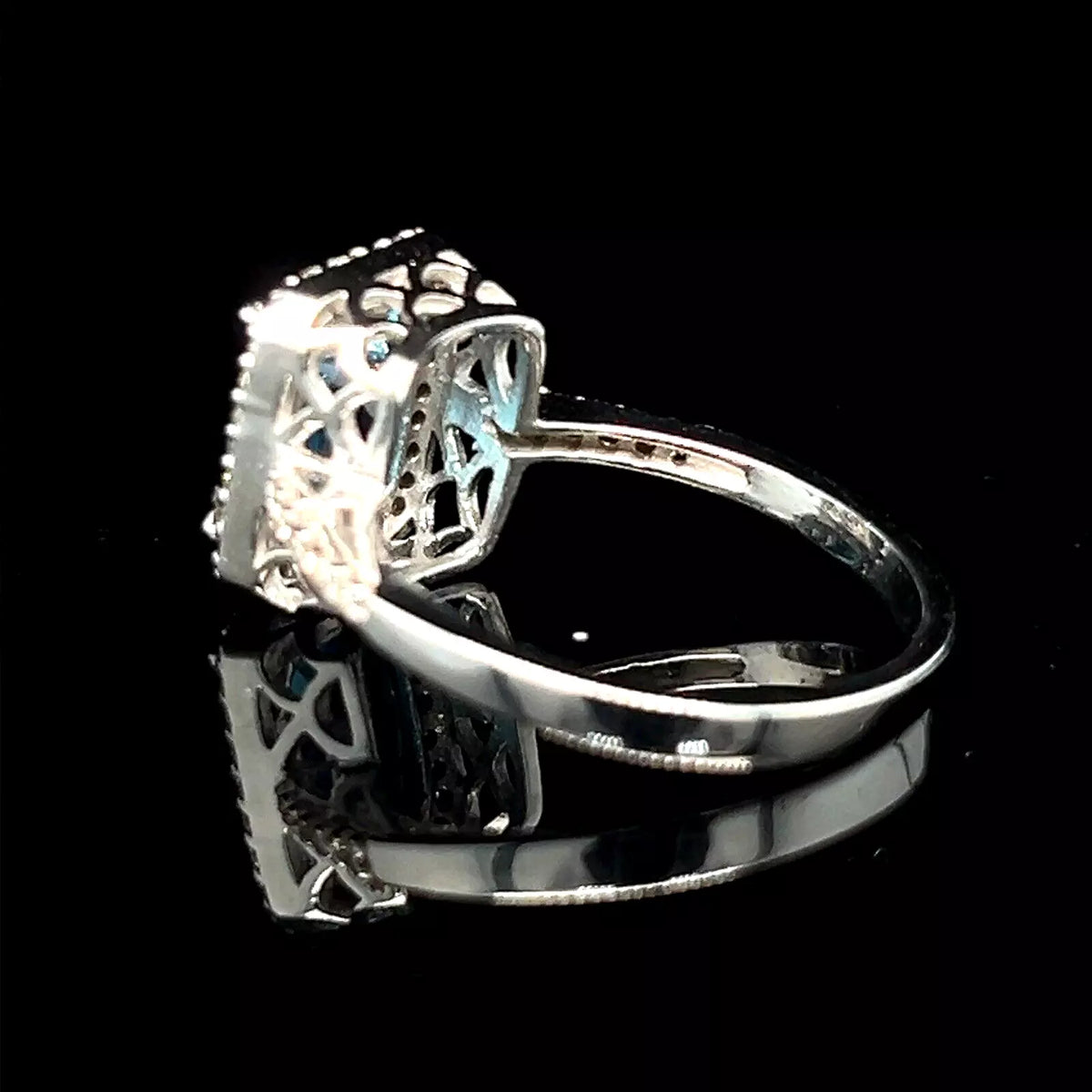 Vintage Estate 14k White Gold Blue Topaz and Diamond Halo Ring Size 10