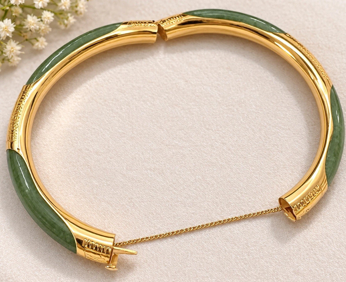 Vintage 14K Yellow Gold &amp; Green Jade Hinged Bangle Bracelet with Safety Chain