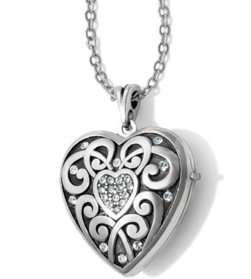 In memory deals locket necklace